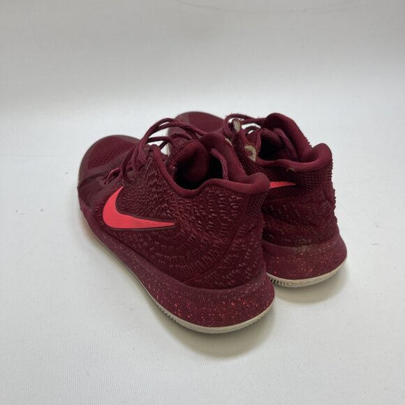 Nike Kyrie 3 Team Red / Hot Punch 2016 Basketball Shoes 859466-681 Size 6.5Y - Picture 3 of 16
